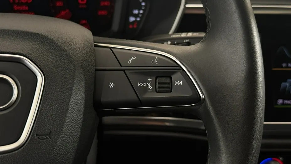 AUDI Q3 -