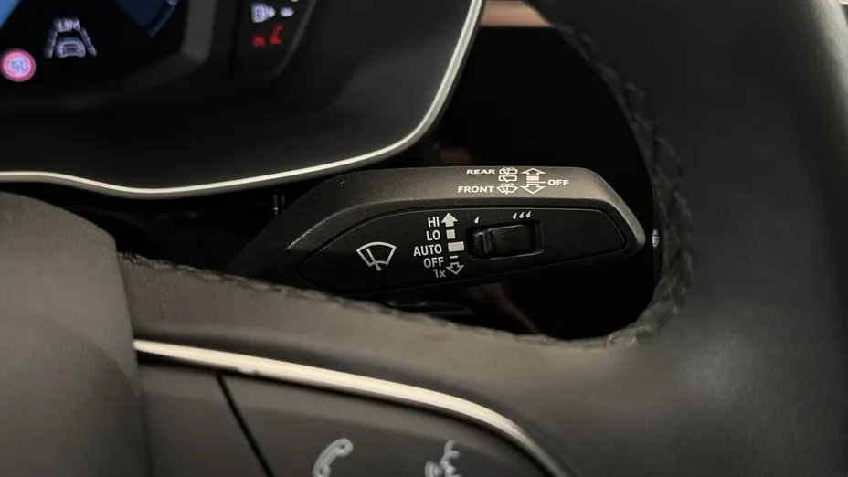 AUDI Q3 -