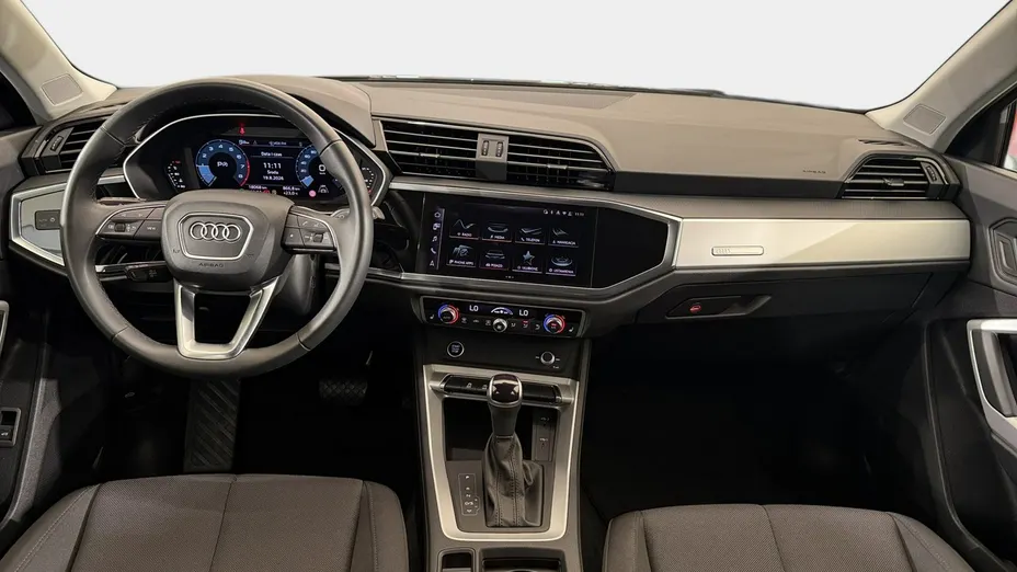 AUDI Q3 -