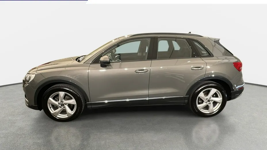 AUDI Q3 -