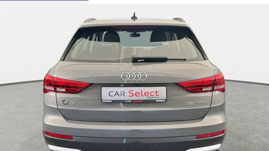 AUDI Q3 -