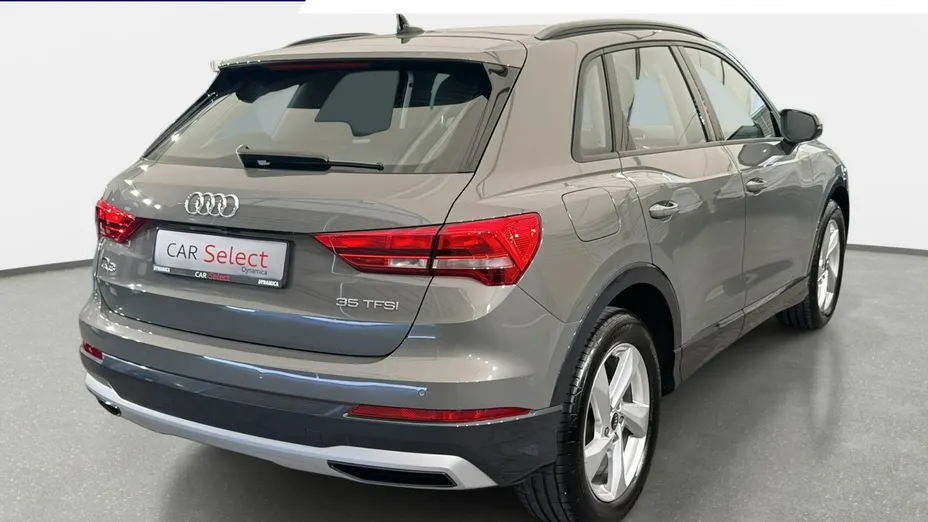 AUDI Q3 -