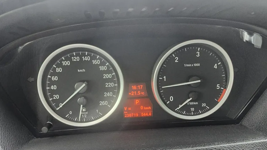 BMW X6 -