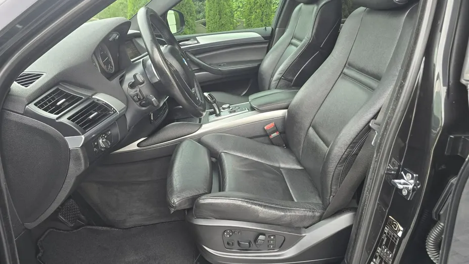 BMW X6 -