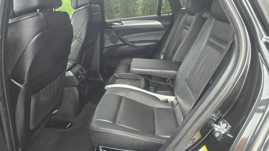 BMW X6 -