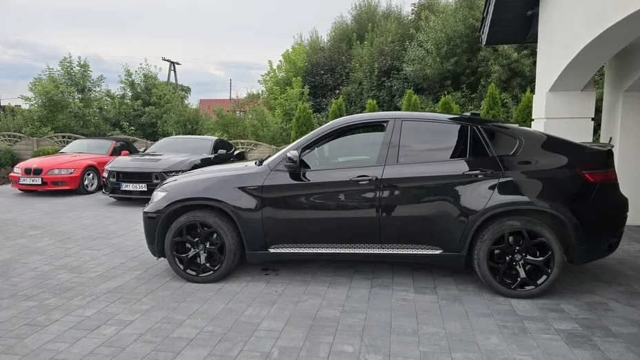 BMW X6 -