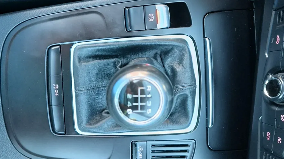 AUDI A4 -
