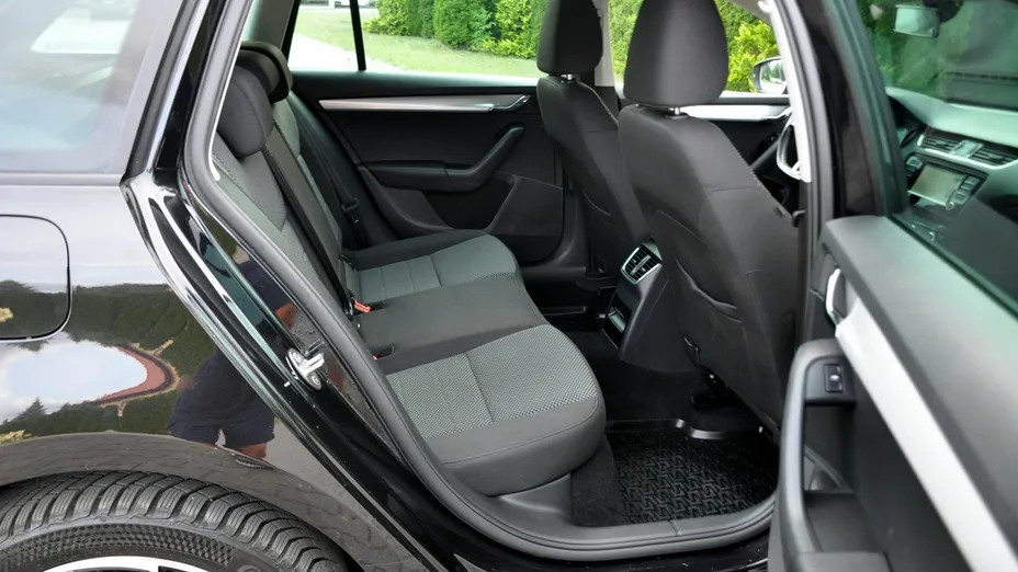 SKODA Octavia -