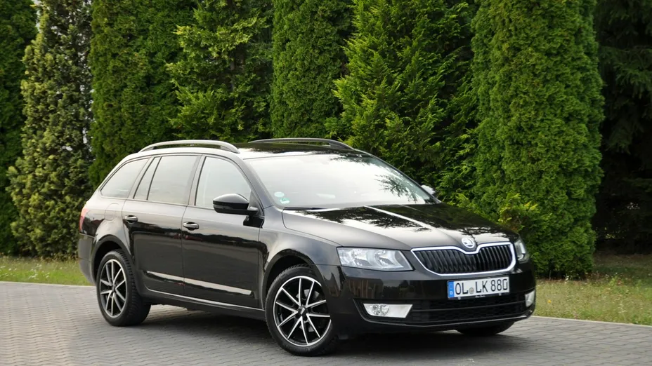 SKODA Octavia -