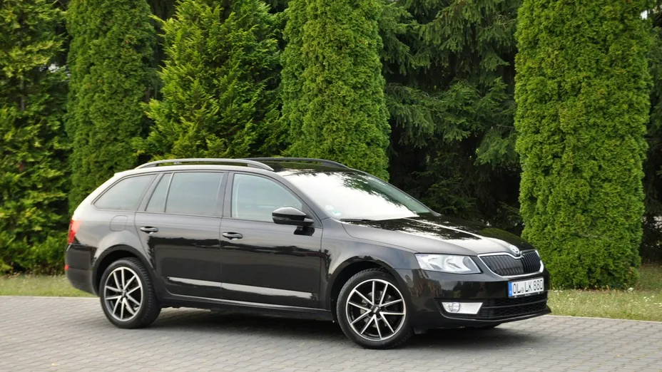 SKODA Octavia -