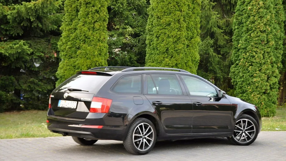 SKODA Octavia -
