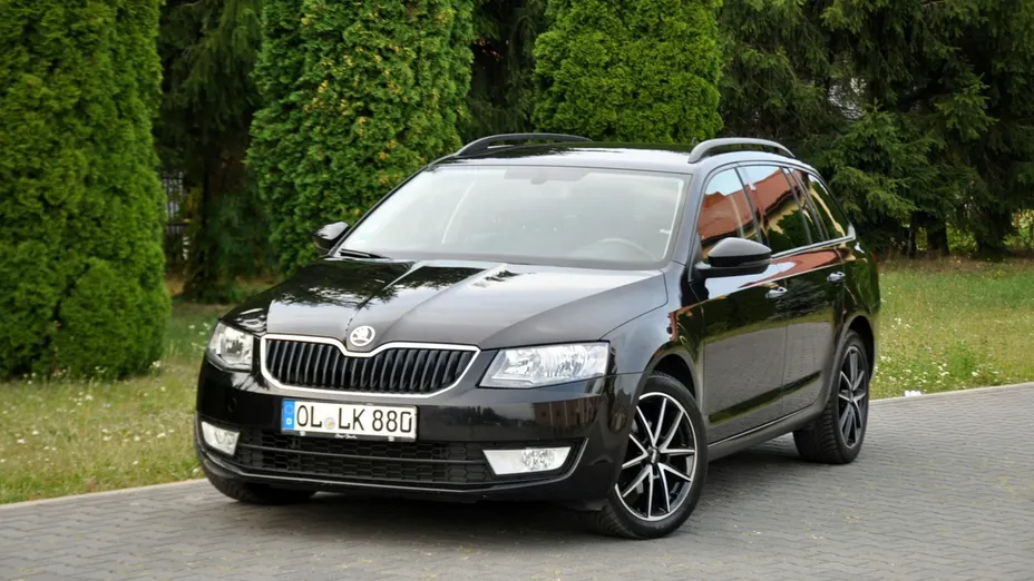 SKODA Octavia -