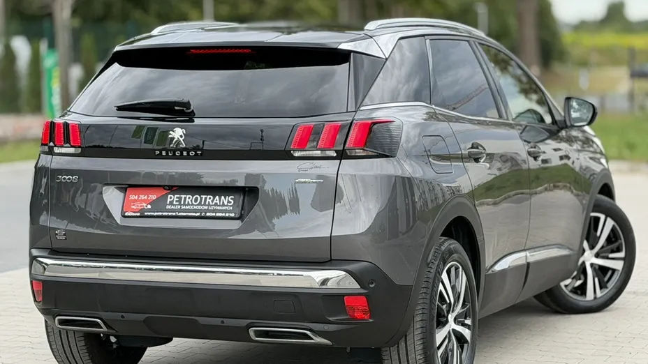 PEUGEOT 3008 -
