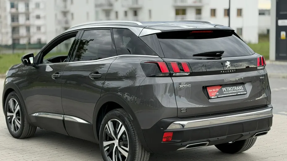 PEUGEOT 3008 -