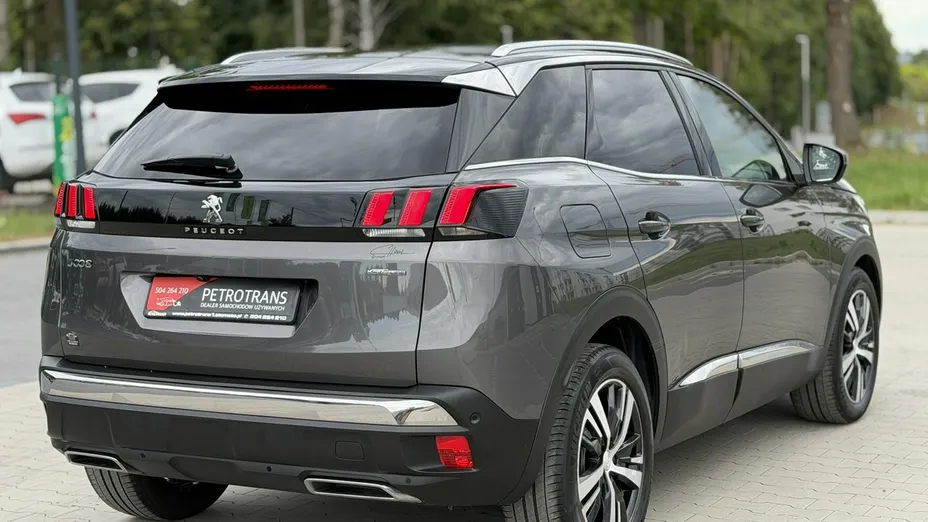 PEUGEOT 3008 -