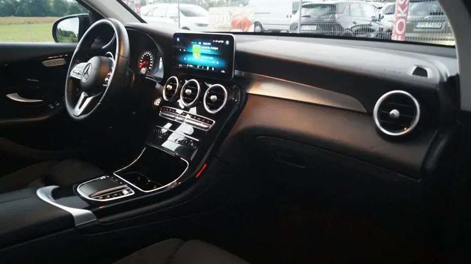 MERCEDES-BENZ GLC -