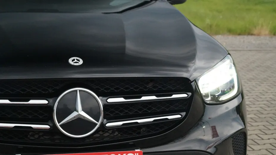 MERCEDES-BENZ GLC -