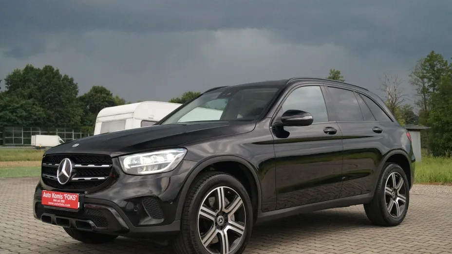 MERCEDES-BENZ GLC -