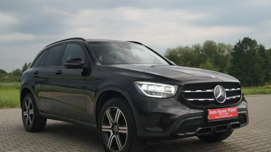MERCEDES-BENZ GLC -