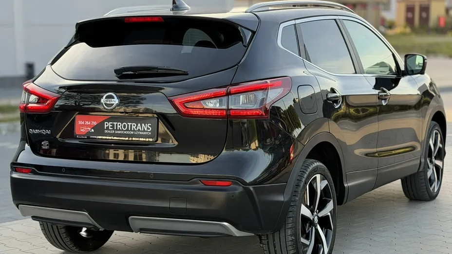 NISSAN Qashqai -