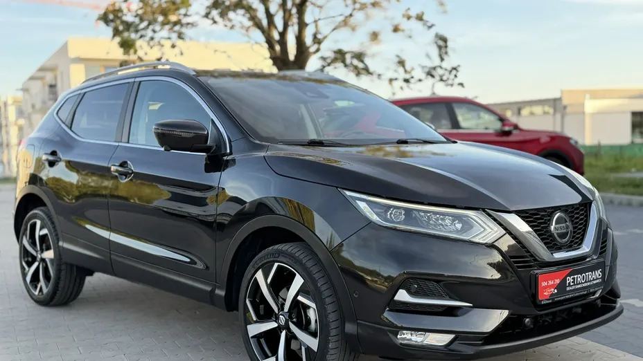 NISSAN Qashqai -