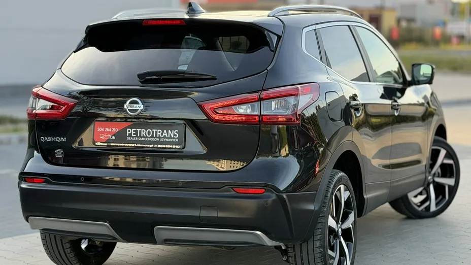 NISSAN Qashqai -