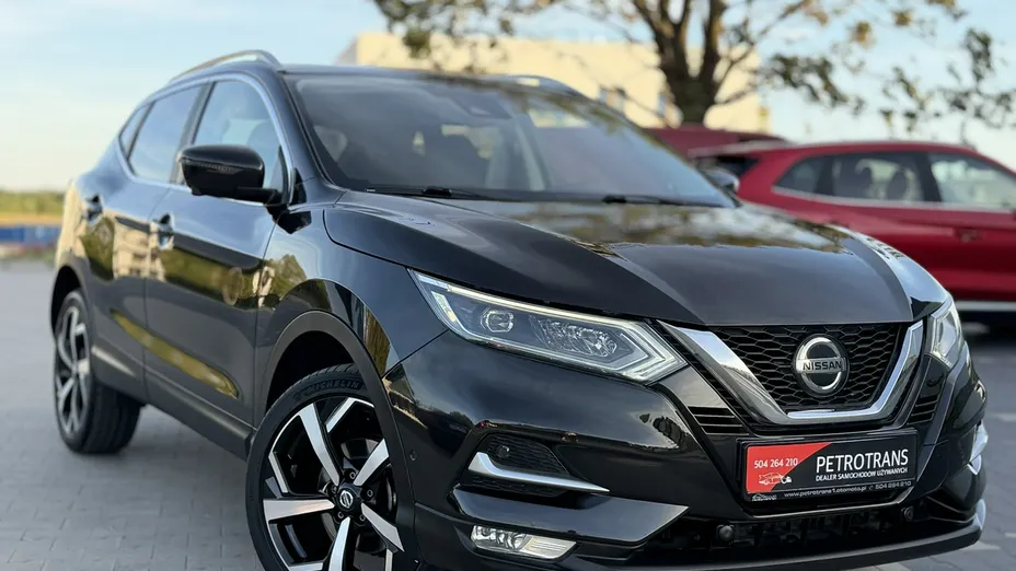 NISSAN Qashqai -