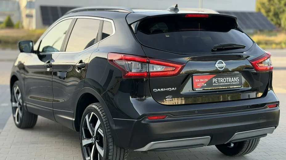 NISSAN Qashqai -