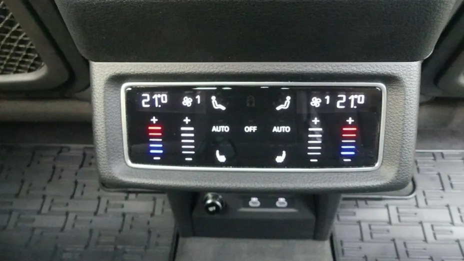 AUDI e-tron GT -