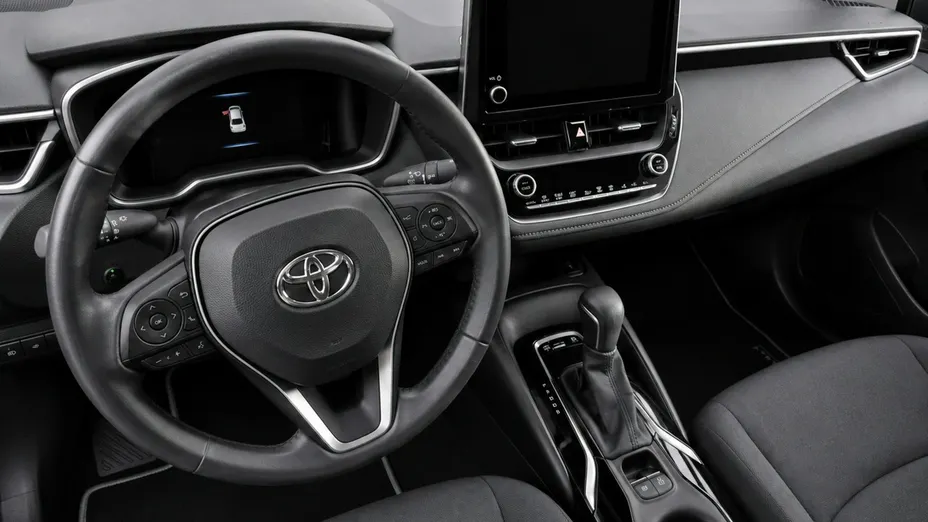 TOYOTA Corolla -