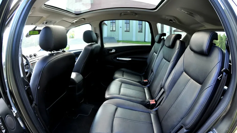 FORD S-MAX -