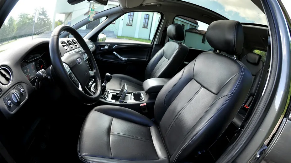 FORD S-MAX -
