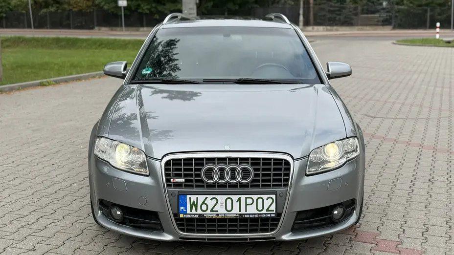 AUDI A4 -