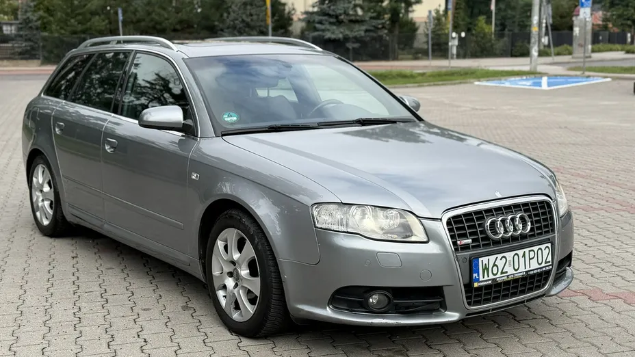 AUDI A4 -