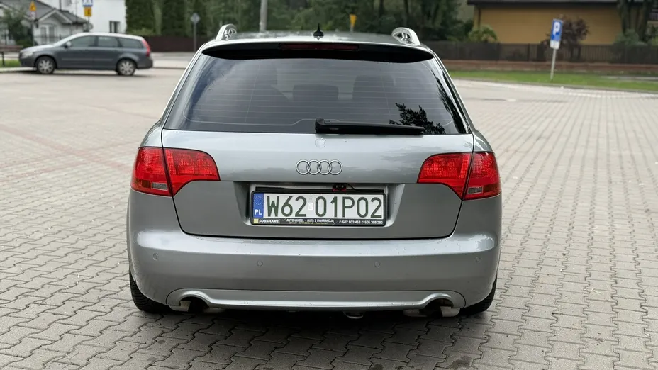 AUDI A4 -