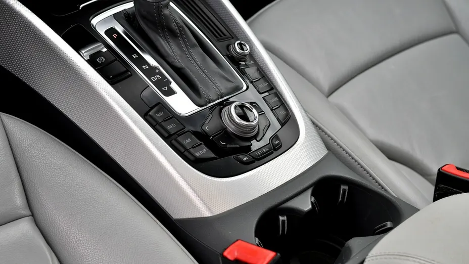 AUDI Q5 -