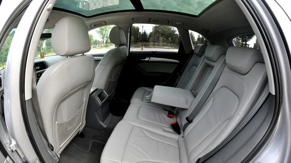 AUDI Q5 -