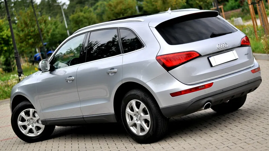AUDI Q5 -