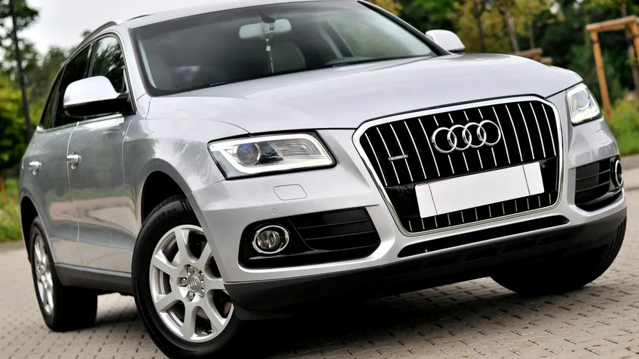 AUDI Q5 -