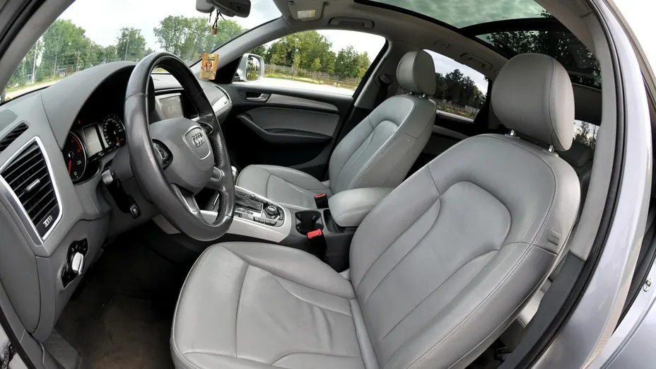 AUDI Q5 -