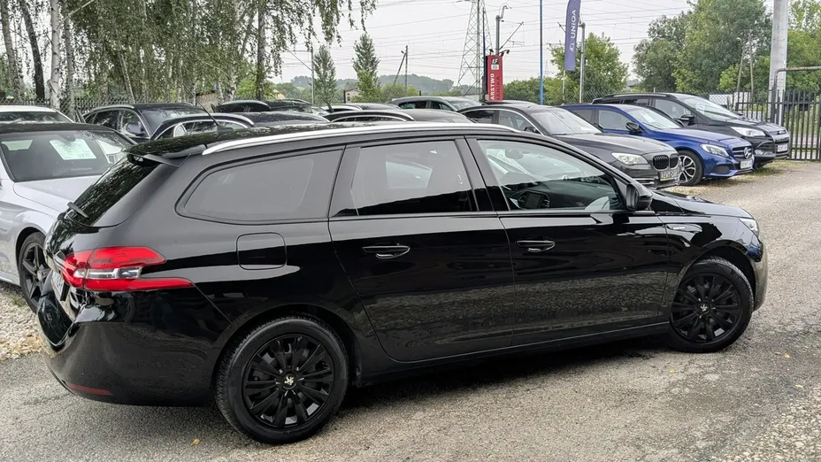 PEUGEOT 308 -