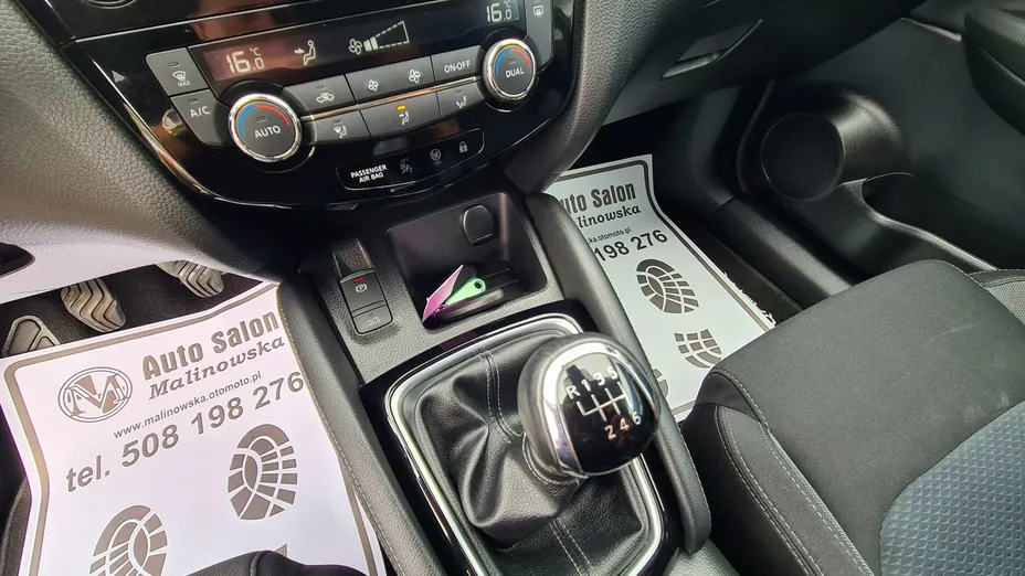 NISSAN Qashqai -