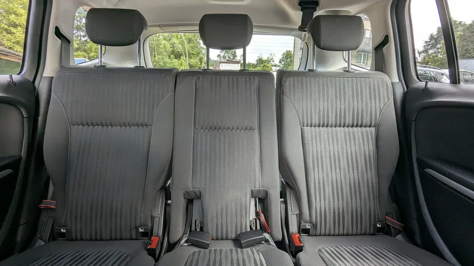 OPEL Zafira -
