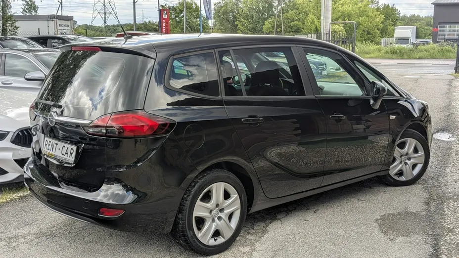 OPEL Zafira -