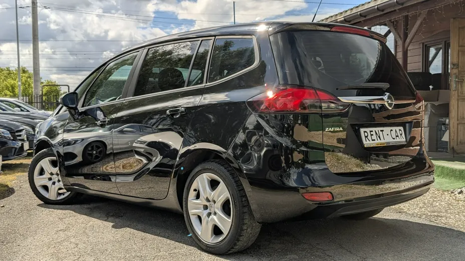 OPEL Zafira -
