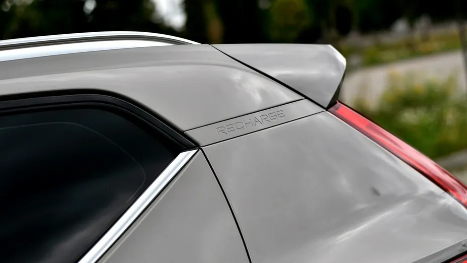 VOLVO XC40 -