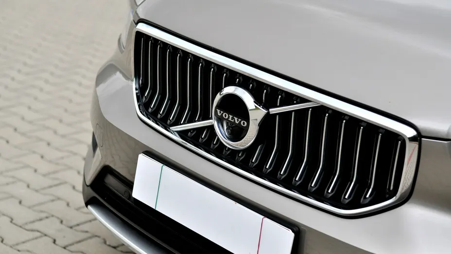 VOLVO XC40 -