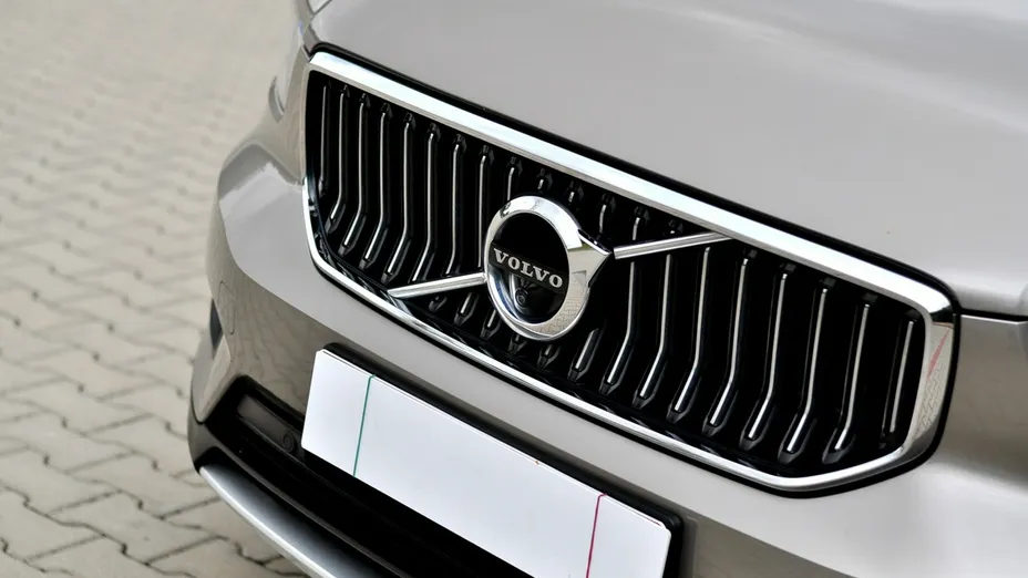 VOLVO XC40 -