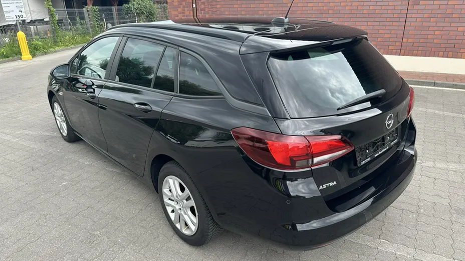 OPEL Astra -