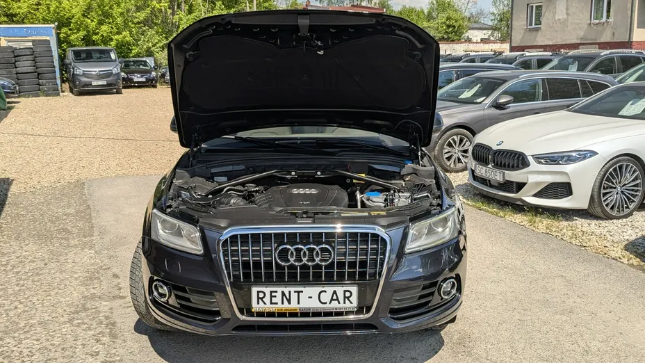 AUDI Q5 -